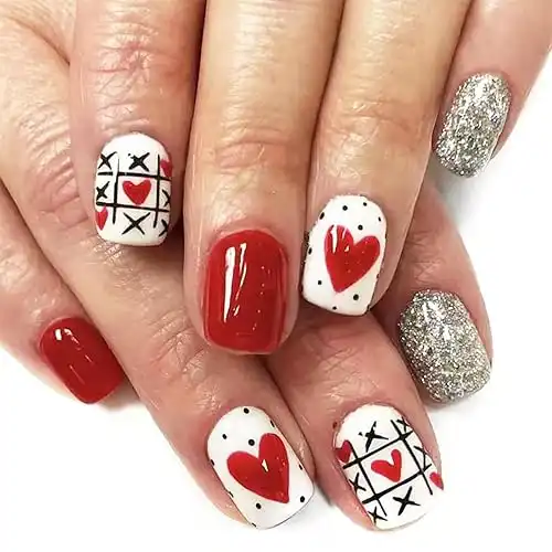 24 Pcs Heart Press on Nails Short Square Valentine's Day Fake Nails with Designs Red False Nails Glitter Artificial Nails Stick on Nails Full Cover Valentines Press on Nails for Women Girl