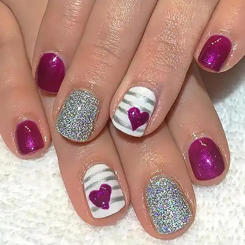 24 Pcs Glitter Heart Press on Nails Short Square Fake Nails with Love Heart Design Acrylic Nails Valentine’s Day Cute Artificial on Nails Holiday False Nails for Women and Girls Nail Accessories